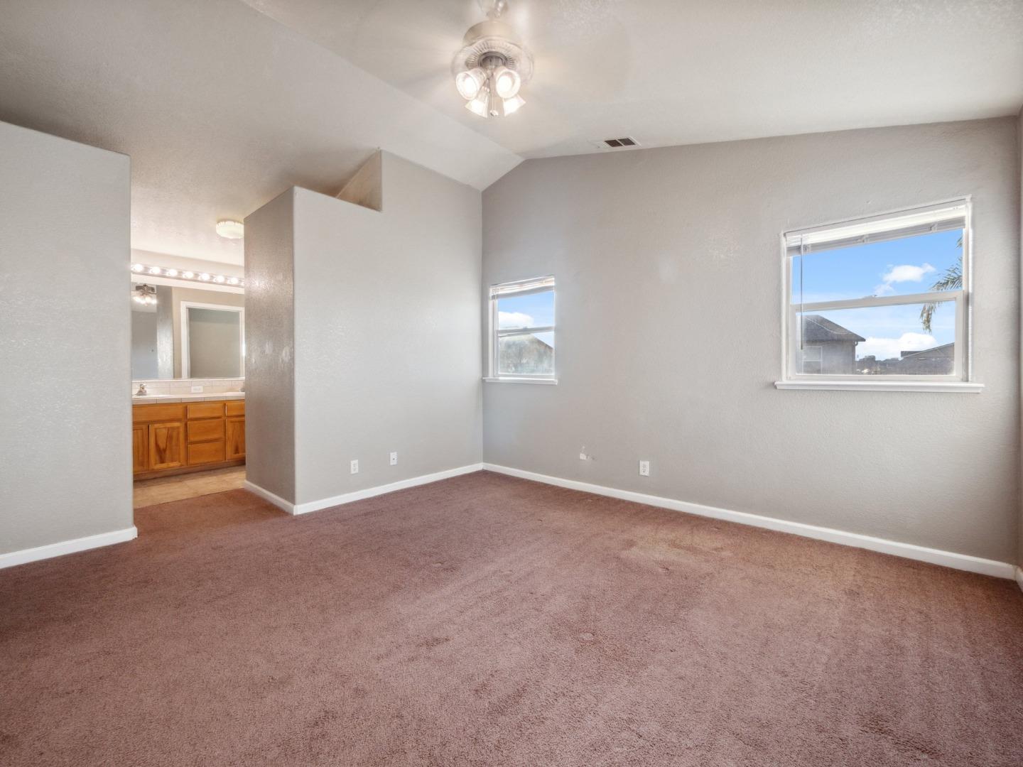 Detail Gallery Image 21 of 30 For 1709 Mills Dr, Los Banos,  CA 93635 - 3 Beds | 2/1 Baths