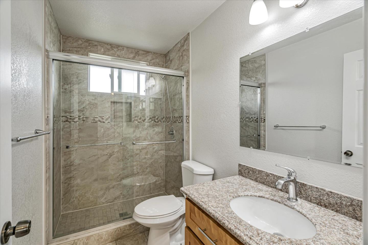 Detail Gallery Image 13 of 17 For 2896 Tuers Rd, San Jose,  CA 95121 - 4 Beds | 2/1 Baths