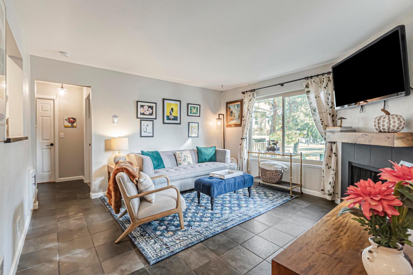 Detail Gallery Image 2 of 20 For 2857 S Bascom Ave #101,  Campbell,  CA 95008 - 1 Beds | 1 Baths