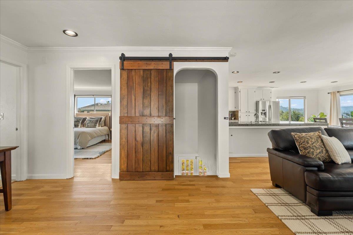 Detail Gallery Image 9 of 42 For 141 Oak Ln, Scotts Valley,  CA 95066 - 3 Beds | 2 Baths