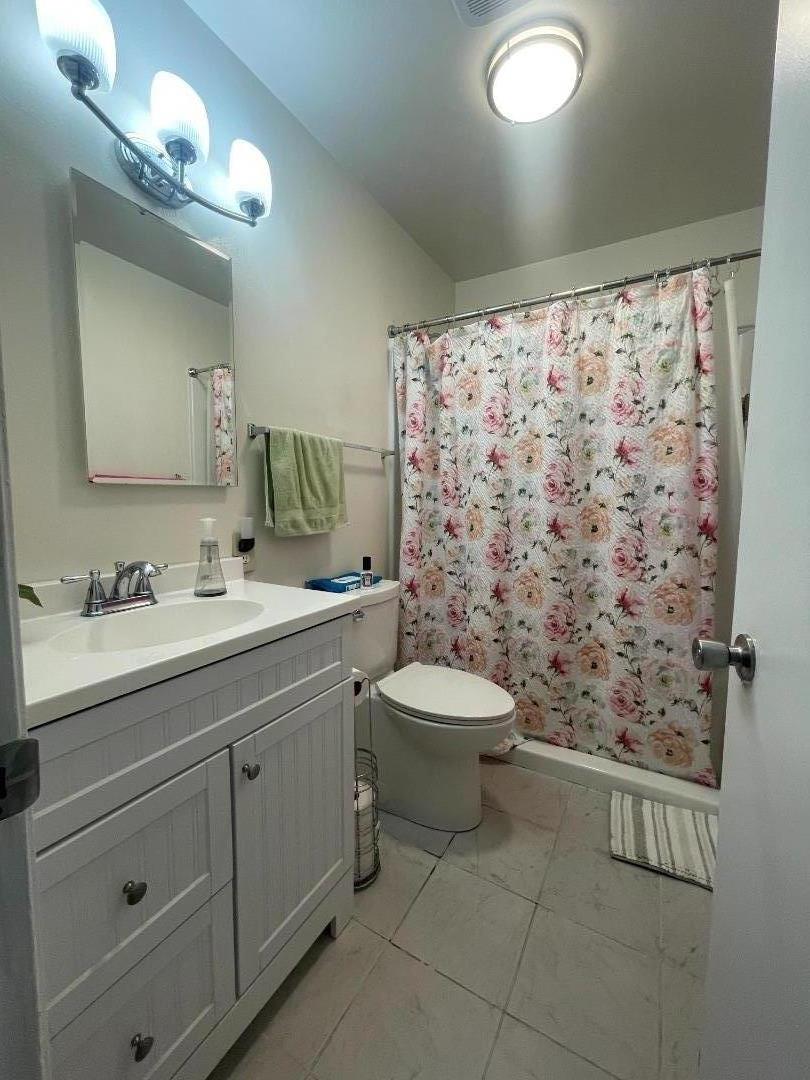 Detail Gallery Image 6 of 14 For 1352 Vineyard Ct, Santa Rosa,  CA 95407 - – Beds | – Baths