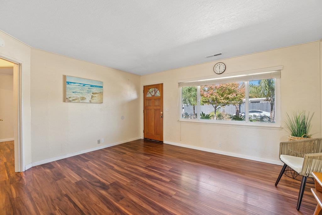 Detail Gallery Image 9 of 32 For 603 Harriet Ave, Aptos,  CA 95003 - 2 Beds | 1 Baths