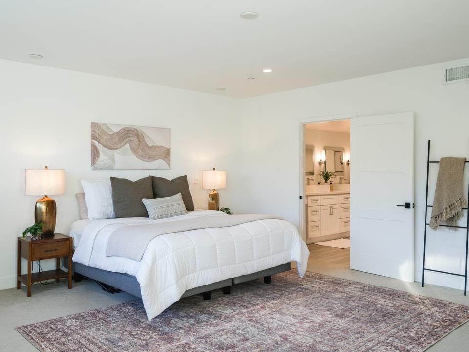 Detail Gallery Image 10 of 17 For 542 Lighthouse Ave #203,  Pacific Grove,  CA 93950 - 2 Beds | 2/1 Baths