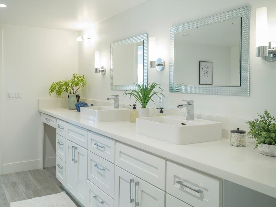 Detail Gallery Image 12 of 17 For 542 Lighthouse Ave #203,  Pacific Grove,  CA 93950 - 2 Beds | 2/1 Baths