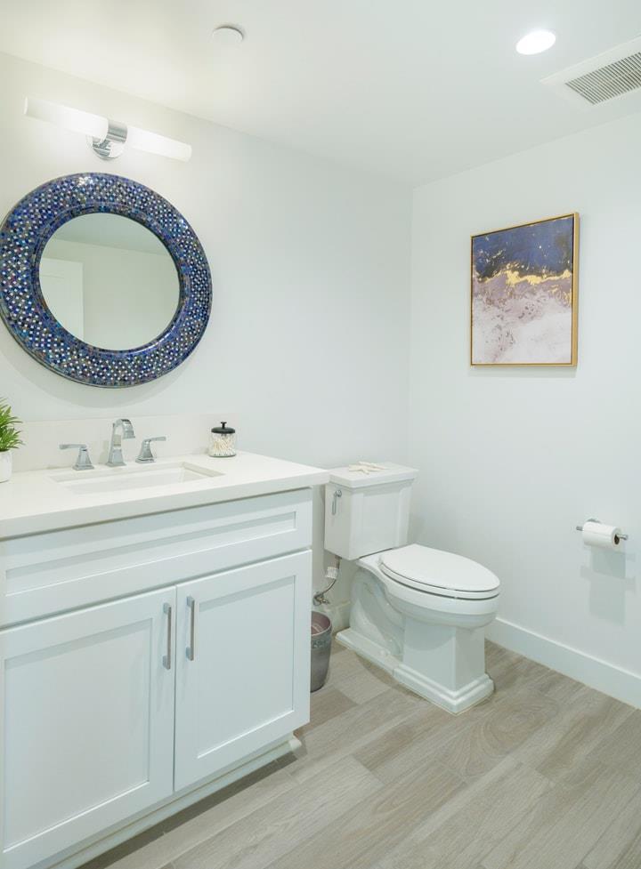 Detail Gallery Image 15 of 17 For 542 Lighthouse Ave #203,  Pacific Grove,  CA 93950 - 2 Beds | 2/1 Baths