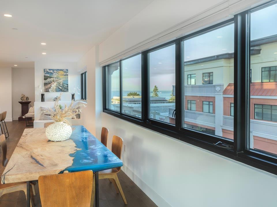 Detail Gallery Image 8 of 17 For 542 Lighthouse Ave #203,  Pacific Grove,  CA 93950 - 2 Beds | 2/1 Baths