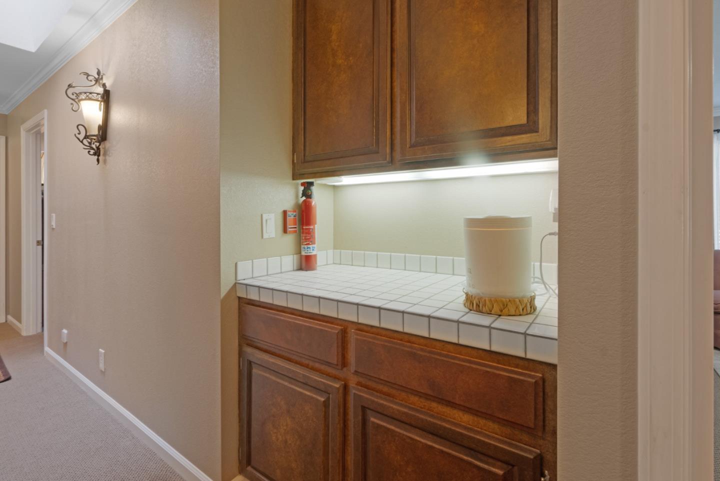 Detail Gallery Image 10 of 158 For 300 Foothill Rd, Hollister,  CA 95023 - 4 Beds | 2/1 Baths