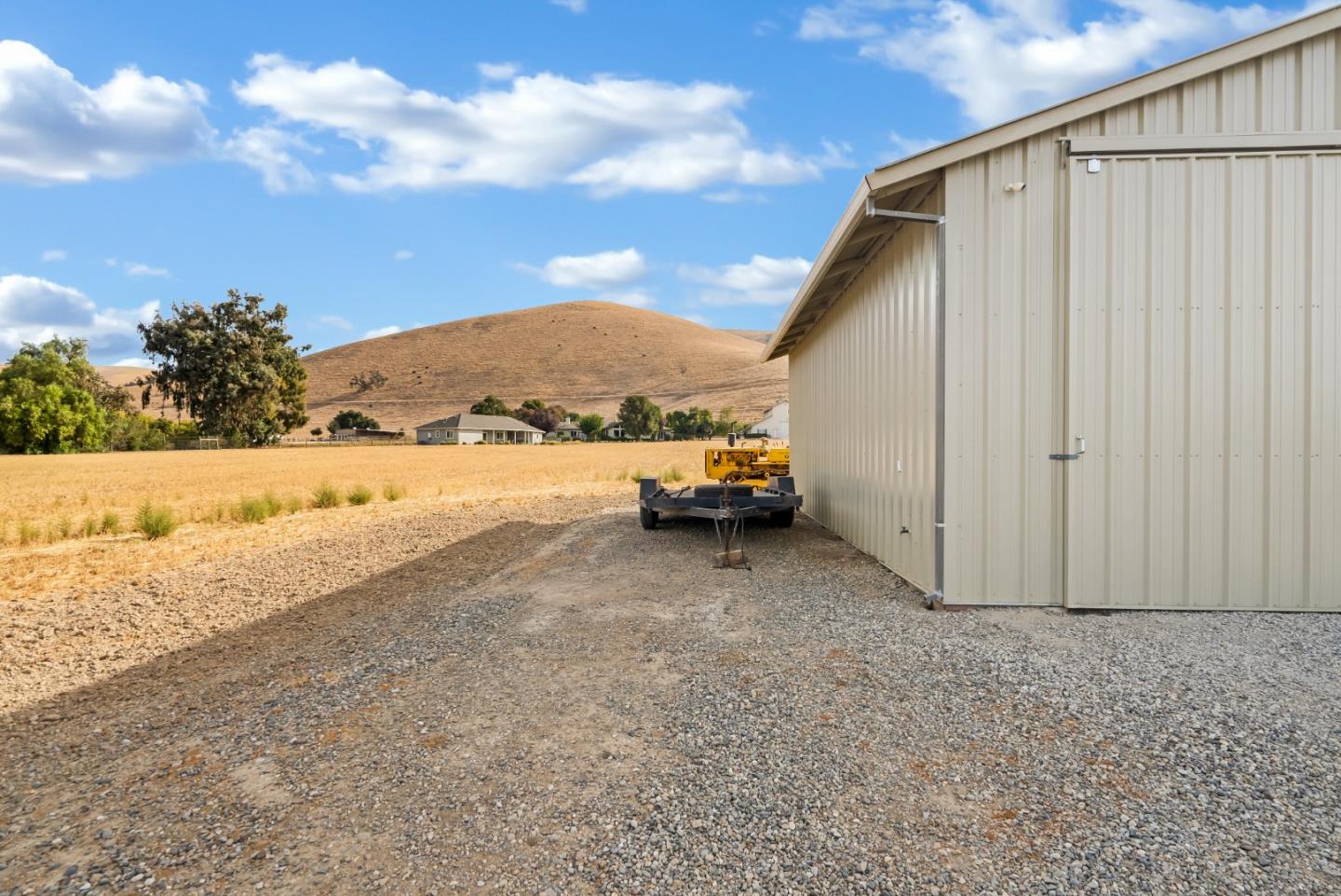 Detail Gallery Image 107 of 158 For 300 Foothill Rd, Hollister,  CA 95023 - 4 Beds | 2/1 Baths