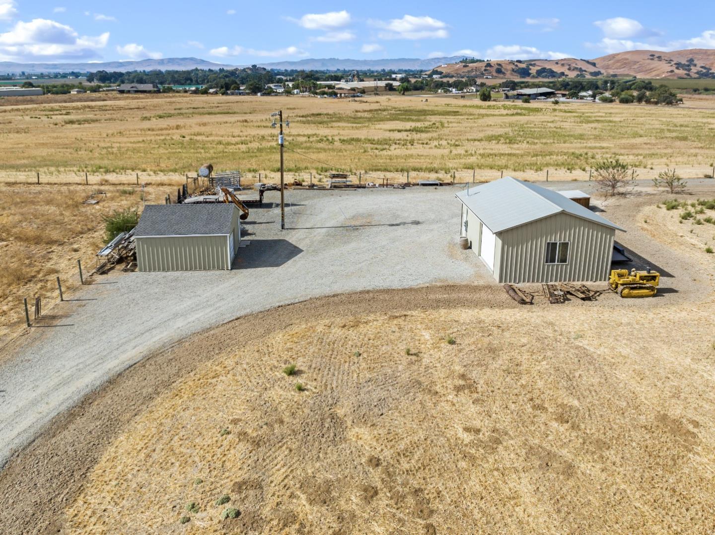 Detail Gallery Image 152 of 158 For 300 Foothill Rd, Hollister,  CA 95023 - 4 Beds | 2/1 Baths