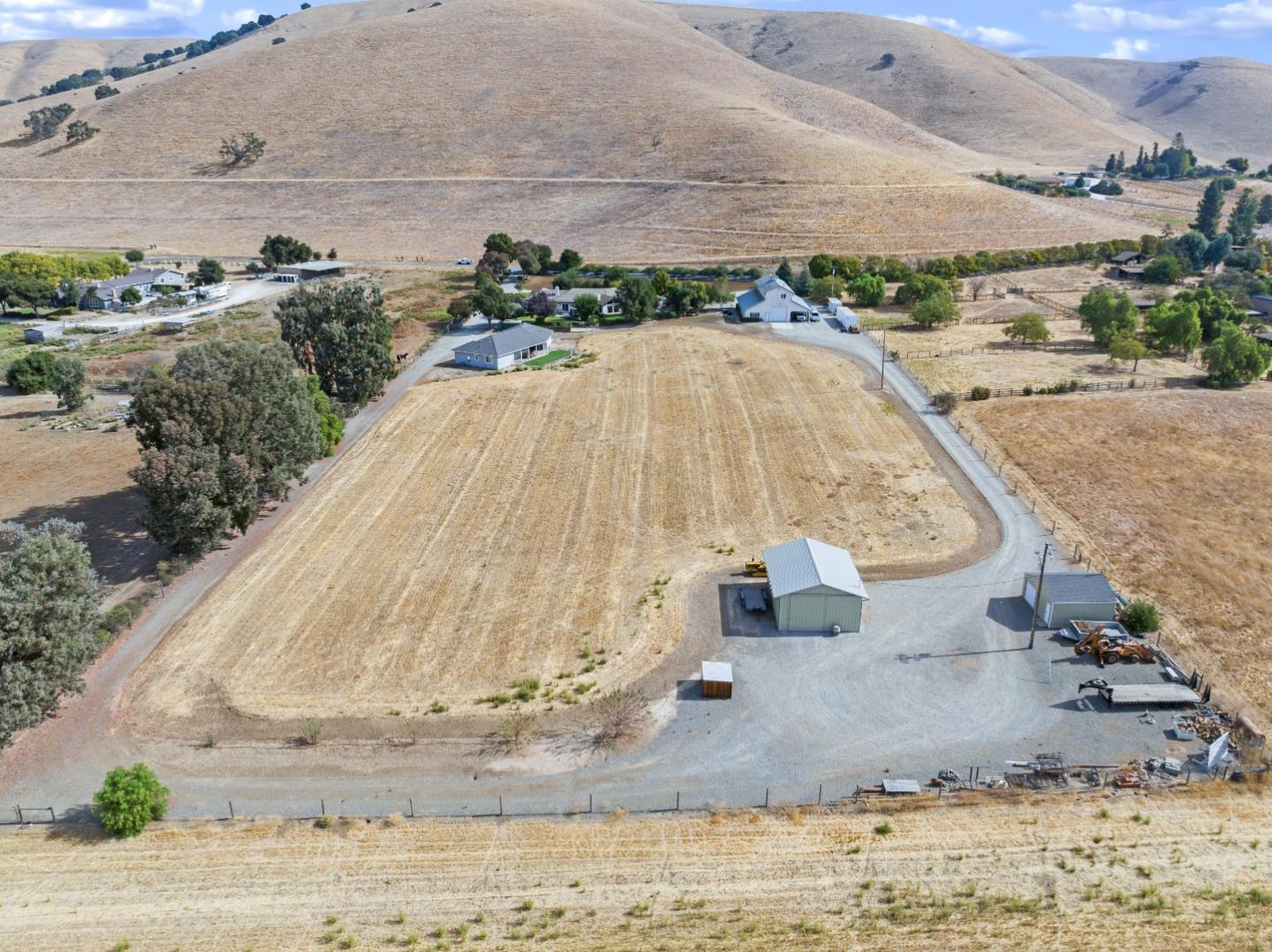 Detail Gallery Image 157 of 158 For 300 Foothill Rd, Hollister,  CA 95023 - 4 Beds | 2/1 Baths