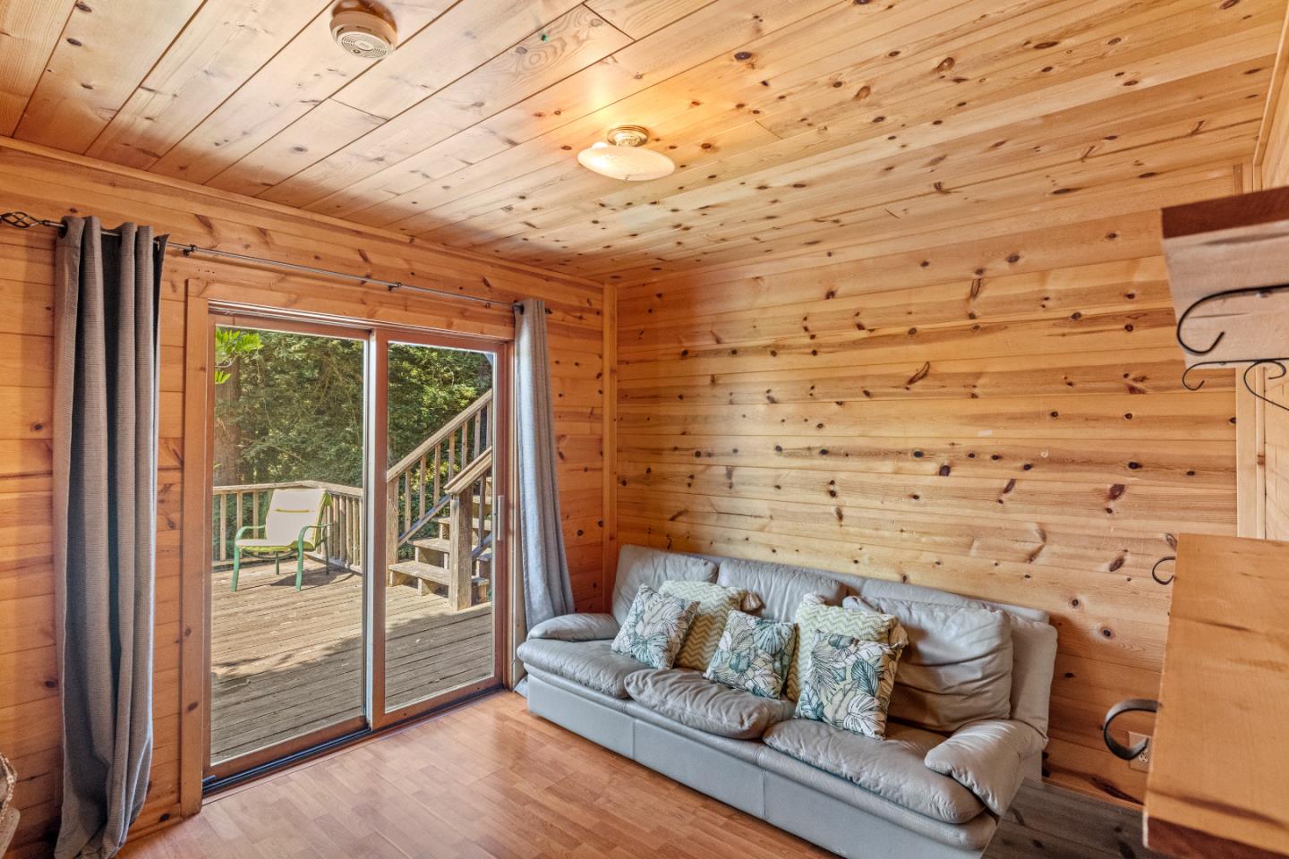 Detail Gallery Image 21 of 62 For 994 Laurel Grove Dr, Soquel,  CA 95073 - 5 Beds | 4 Baths