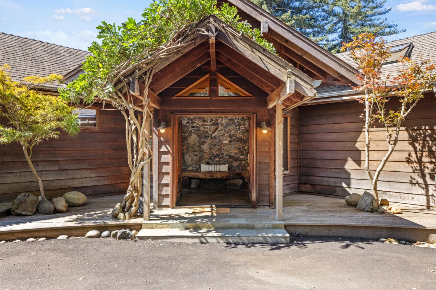 Detail Gallery Image 3 of 62 For 994 Laurel Grove Dr, Soquel,  CA 95073 - 5 Beds | 4 Baths