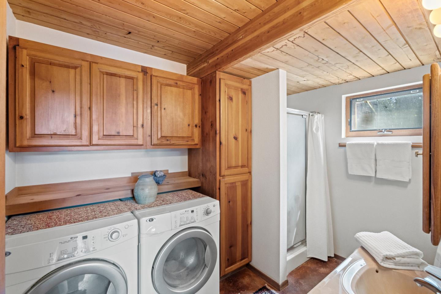 Detail Gallery Image 38 of 62 For 994 Laurel Grove Dr, Soquel,  CA 95073 - 5 Beds | 4 Baths