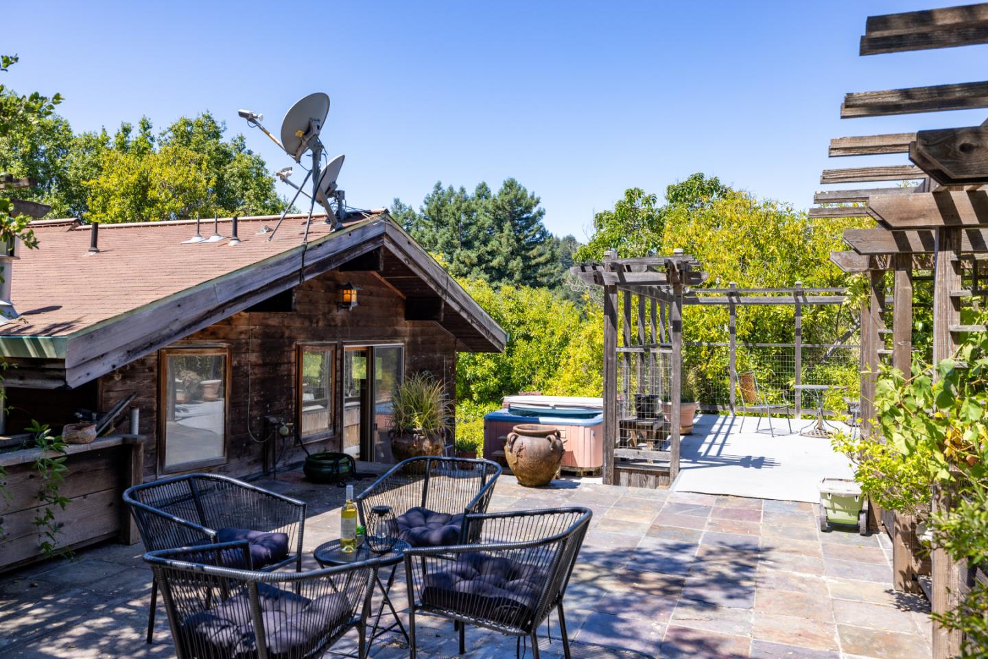 Detail Gallery Image 43 of 62 For 994 Laurel Grove Dr, Soquel,  CA 95073 - 5 Beds | 4 Baths
