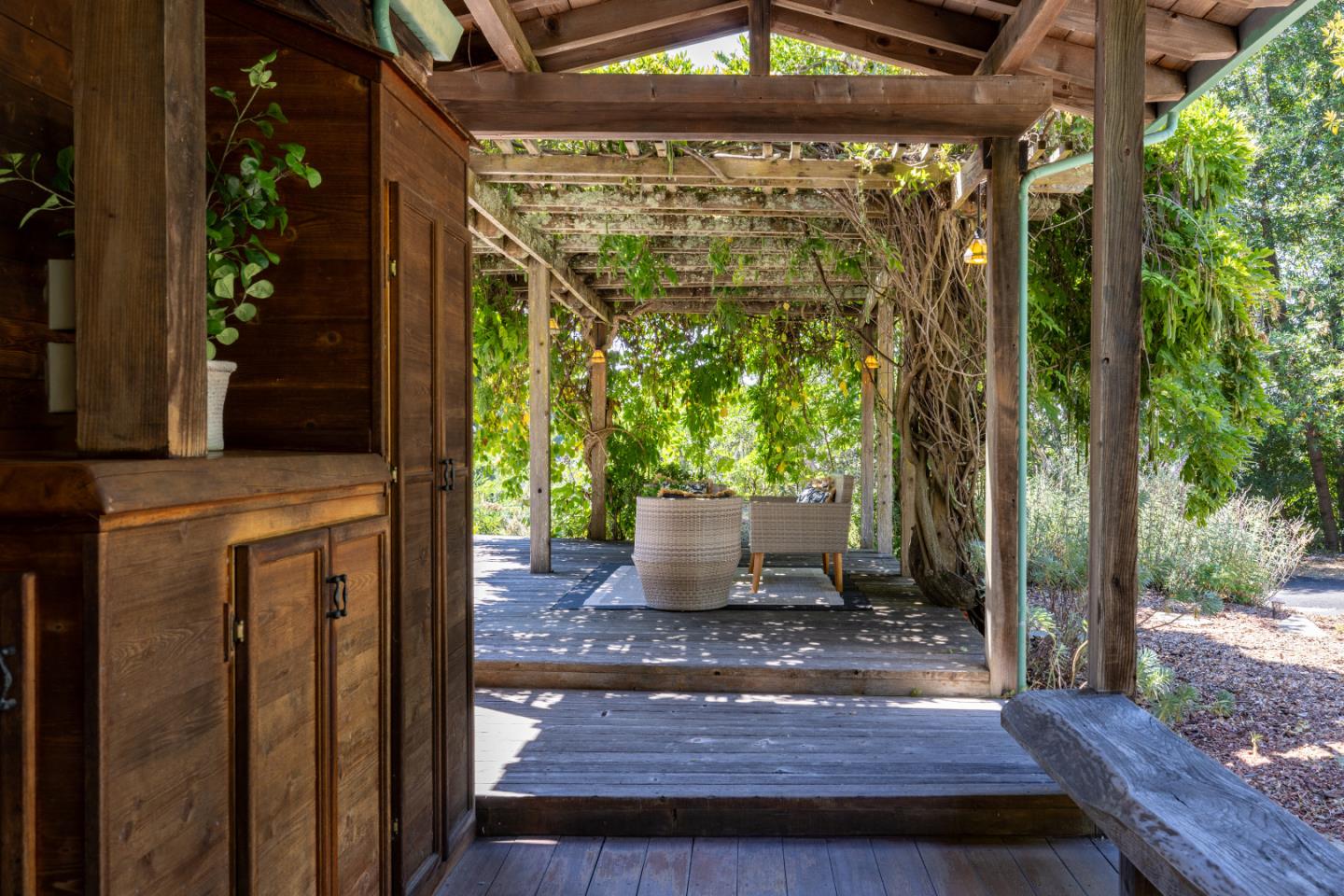 Detail Gallery Image 45 of 62 For 994 Laurel Grove Dr, Soquel,  CA 95073 - 5 Beds | 4 Baths