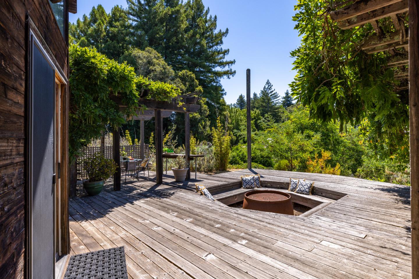 Detail Gallery Image 46 of 62 For 994 Laurel Grove Dr, Soquel,  CA 95073 - 5 Beds | 4 Baths