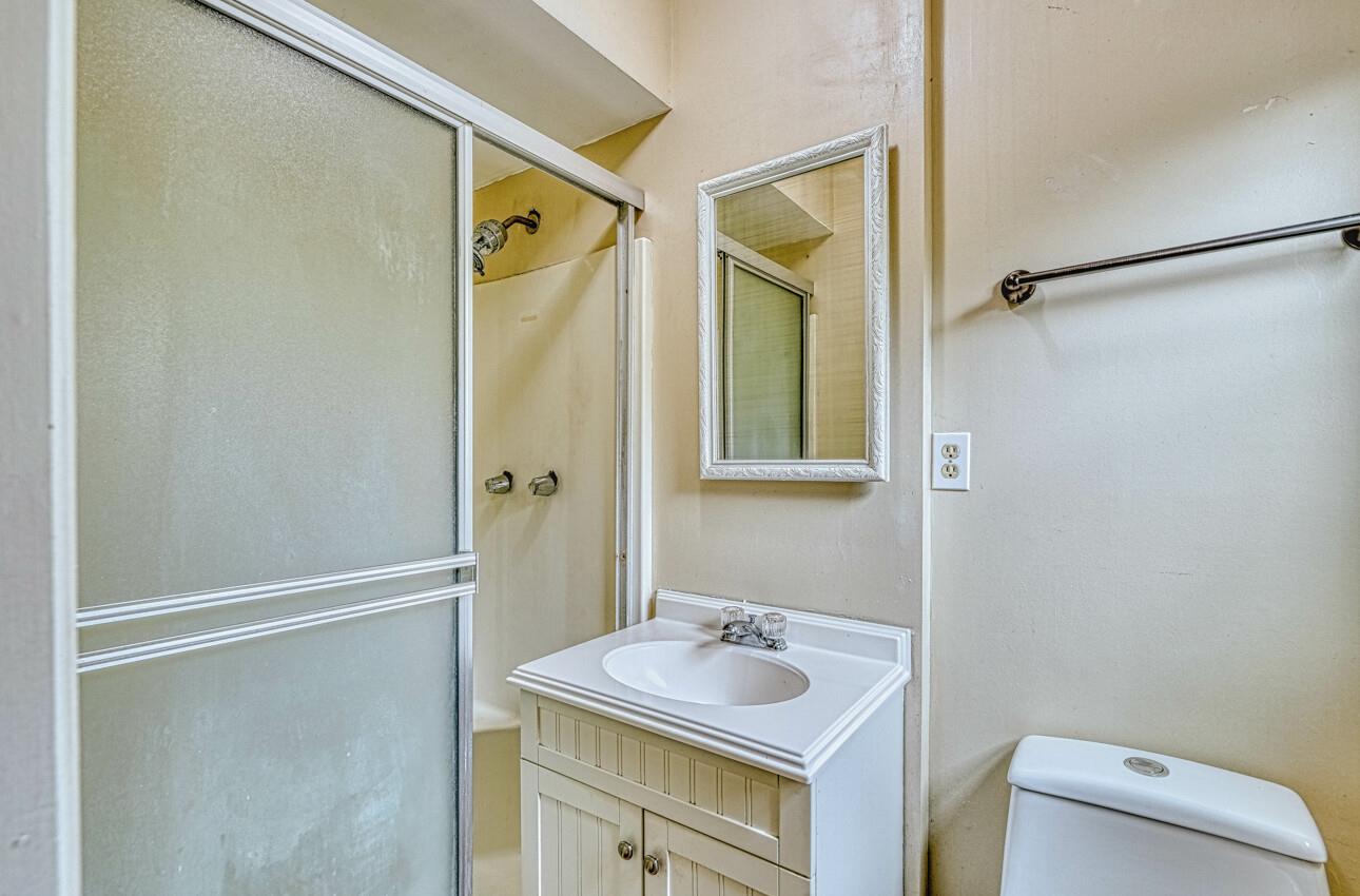 Detail Gallery Image 21 of 36 For 47 Monterey St, San Juan Bautista,  CA 95045 - 3 Beds | 2/1 Baths