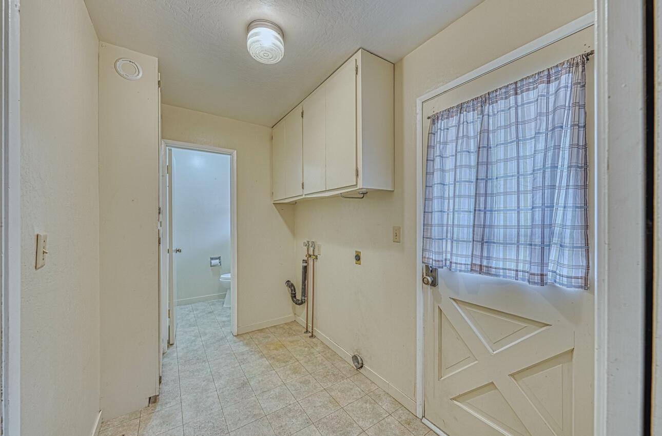 Detail Gallery Image 28 of 36 For 47 Monterey St, San Juan Bautista,  CA 95045 - 3 Beds | 2/1 Baths