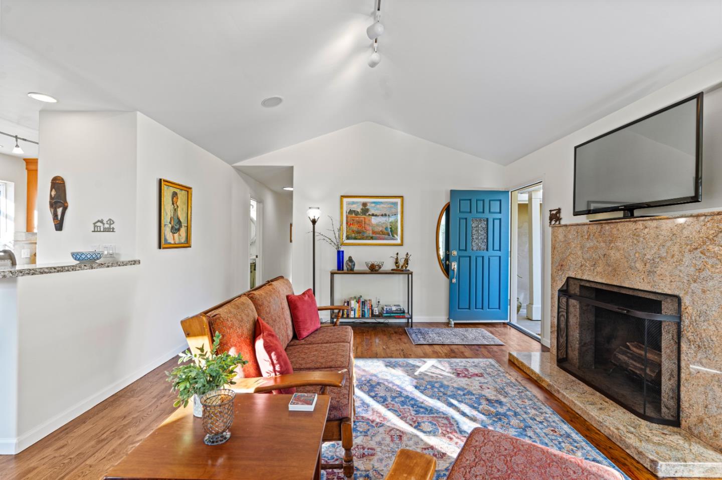 Detail Gallery Image 15 of 32 For 1109 Mcclellan Ave, Monterey,  CA 93940 - 3 Beds | 2 Baths