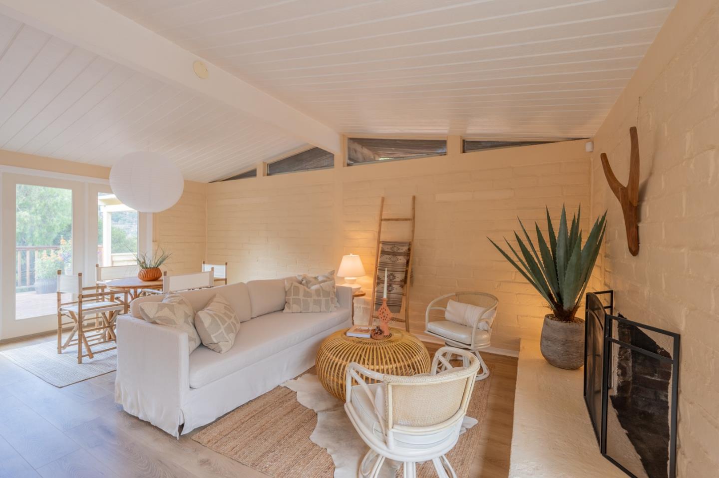 5 Laurel Drive, Carmel Valley, California 93924, 3 Bedrooms Bedrooms, ,2 BathroomsBathrooms,Residential,For Sale,5 Laurel Drive,ML81985217