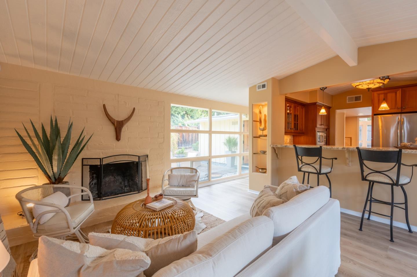 5 Laurel Drive, Carmel Valley, California 93924, 3 Bedrooms Bedrooms, ,2 BathroomsBathrooms,Residential,For Sale,5 Laurel Drive,ML81985217
