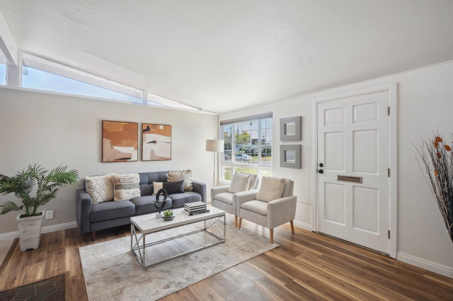 Detail Gallery Image 2 of 26 For 27650 La Porte Ave, Hayward,  CA 94545 - 3 Beds | 2 Baths