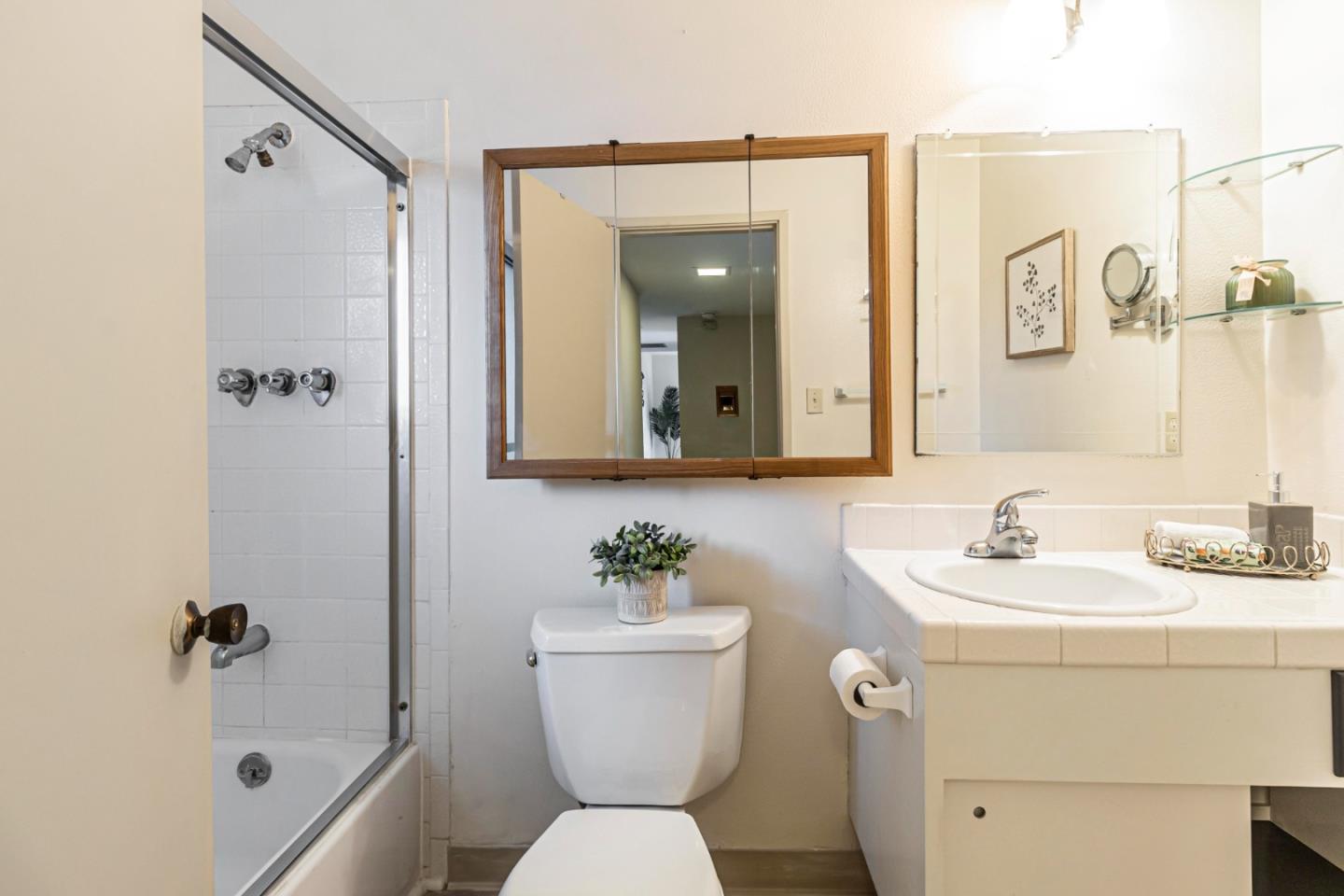 Detail Gallery Image 11 of 19 For 181 Del Medio Ave #305,  Mountain View,  CA 94040 - 1 Beds | 1 Baths