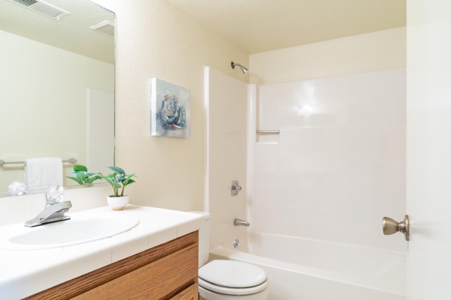 Detail Gallery Image 24 of 29 For 943 Fassler Ave, Pacifica,  CA 94044 - 2 Beds | 2/1 Baths