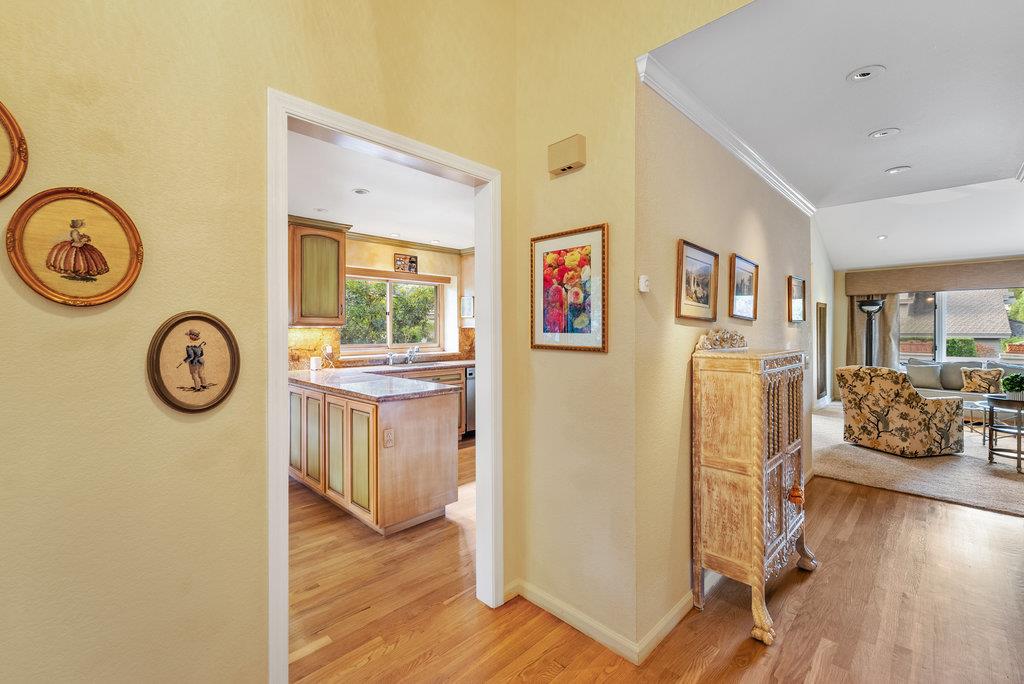 Detail Gallery Image 7 of 38 For 134 White Oaks Ln, Carmel Valley,  CA 93924 - 2 Beds | 2 Baths