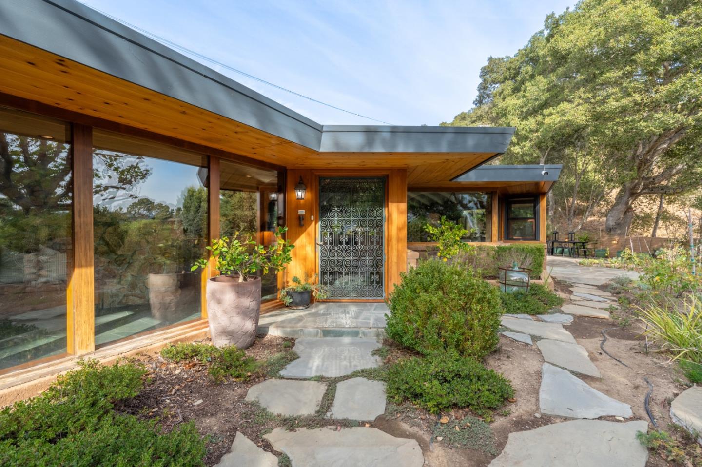 Detail Gallery Image 2 of 61 For 9 Story Road, Carmel Valley,  CA 93924 - 2 Beds | 2/1 Baths
