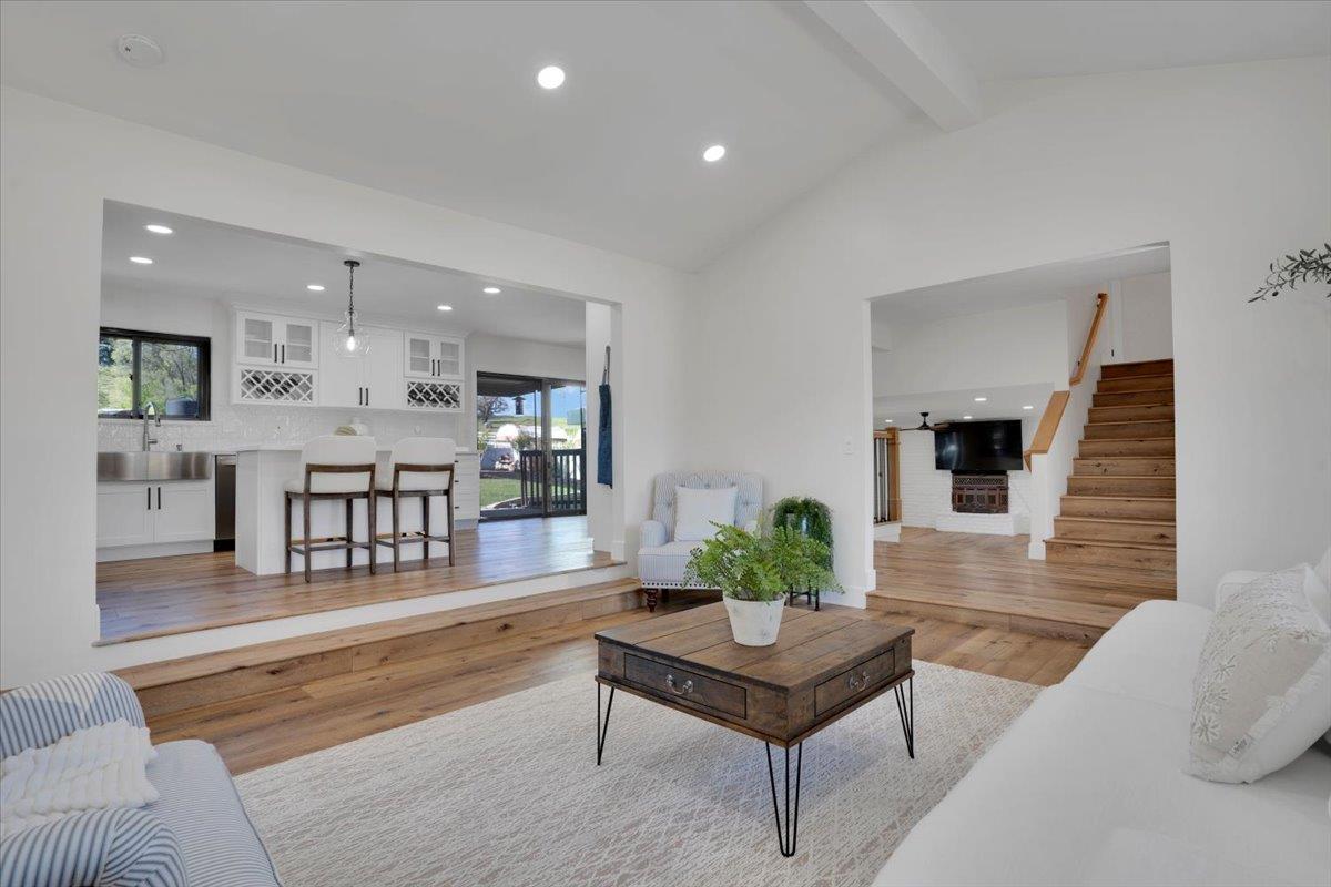 Detail Gallery Image 12 of 41 For 8202 Honeybee Ct, Gilroy,  CA 95020 - 4 Beds | 3/1 Baths