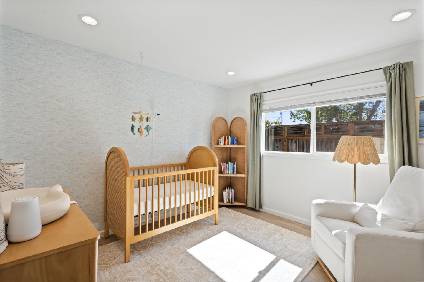 Detail Gallery Image 16 of 31 For 1477 Bulb Ave, Santa Cruz,  CA 95062 - 3 Beds | 2 Baths