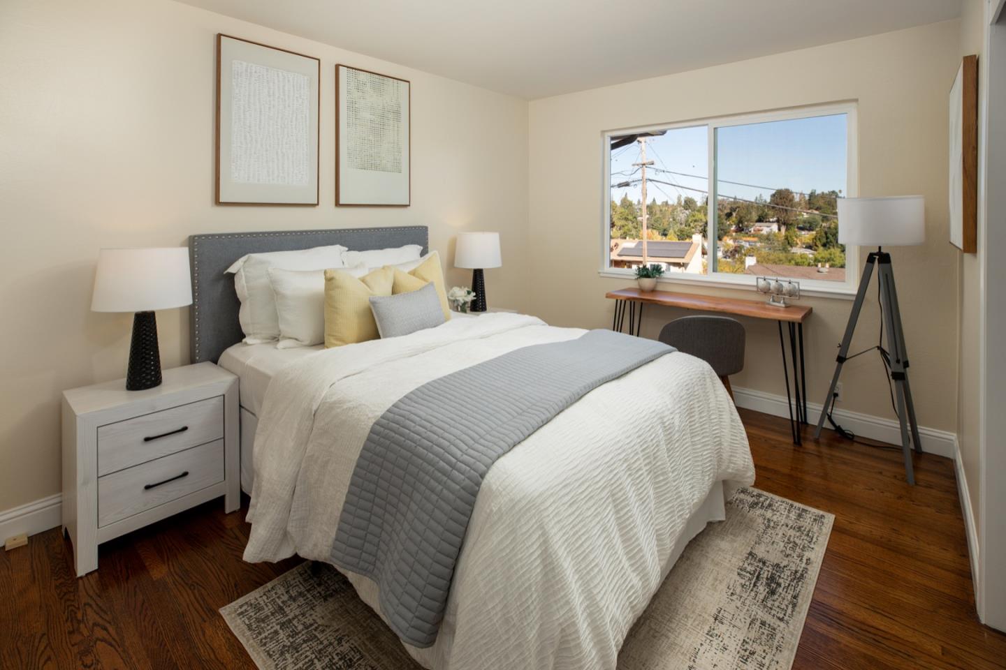 Detail Gallery Image 11 of 17 For 3615 Highland Ave, Redwood City,  CA 94062 - 3 Beds | 2 Baths