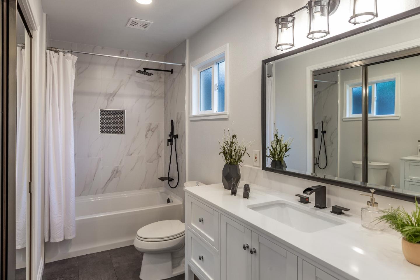 Detail Gallery Image 12 of 18 For 2664 Peridot Pl, San Jose,  CA 95132 - 3 Beds | 2 Baths