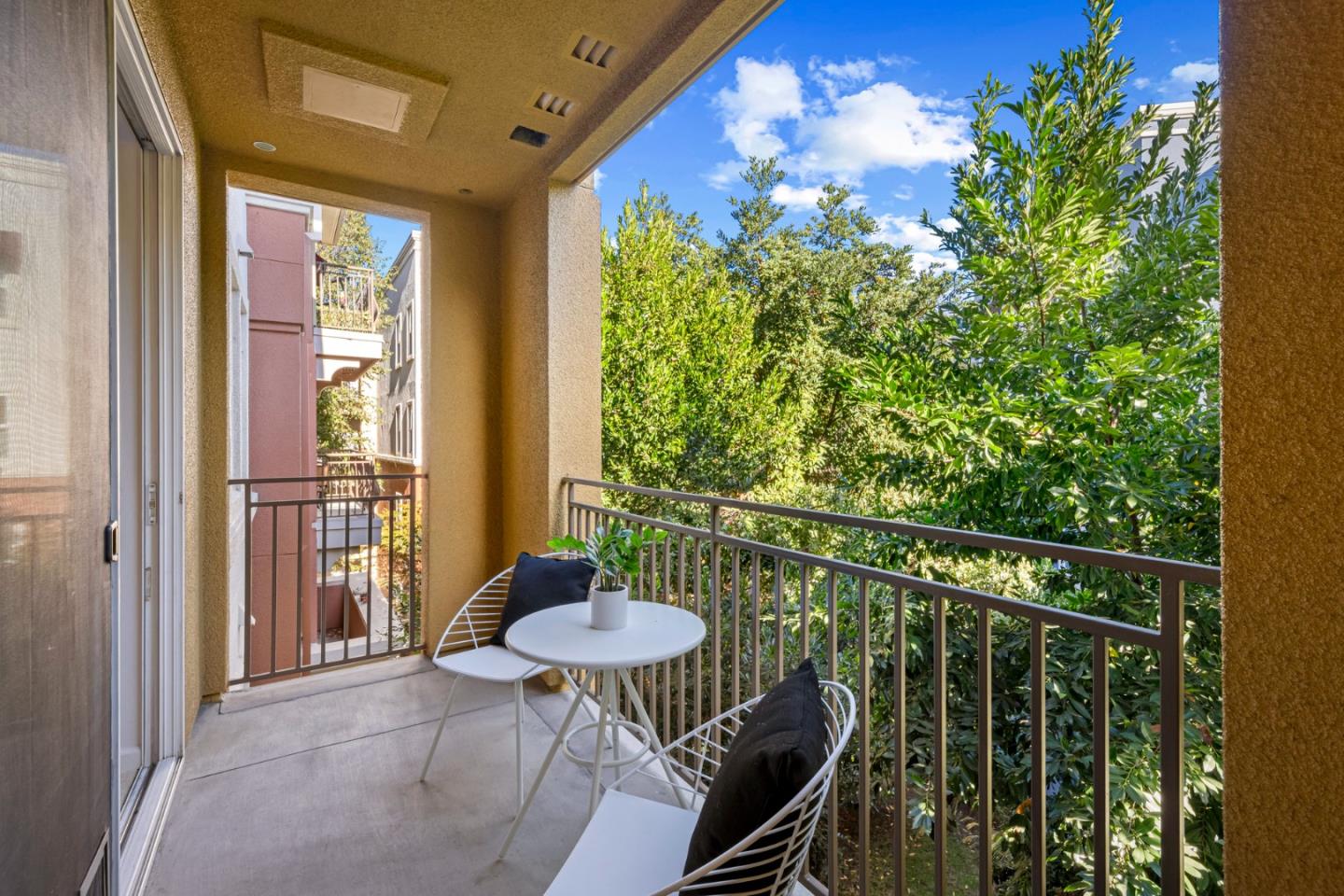 Detail Gallery Image 14 of 21 For 809 Auzerais Ave #356,  San Jose,  CA 95126 - 1 Beds | 1 Baths