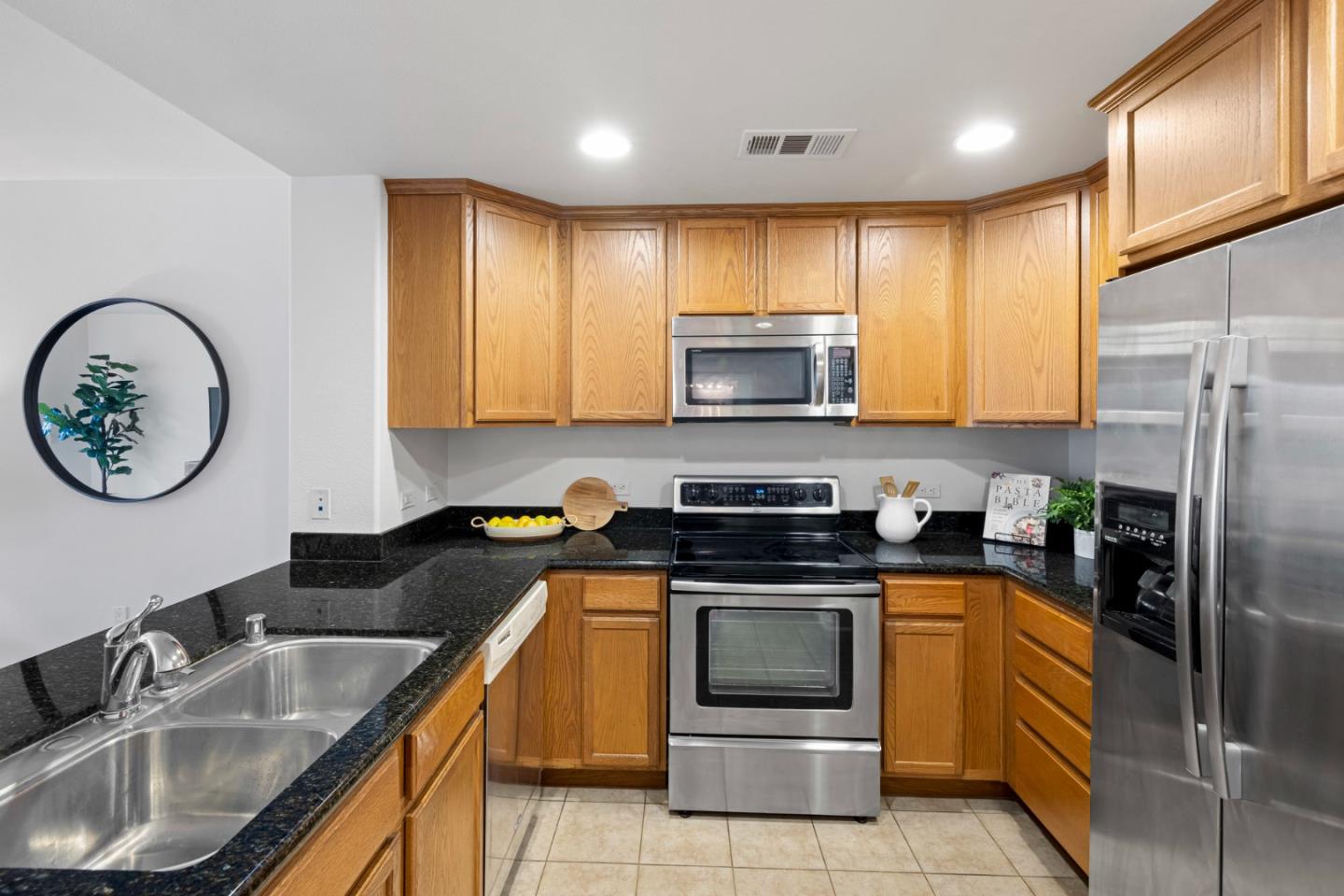 Detail Gallery Image 8 of 21 For 809 Auzerais Ave #356,  San Jose,  CA 95126 - 1 Beds | 1 Baths