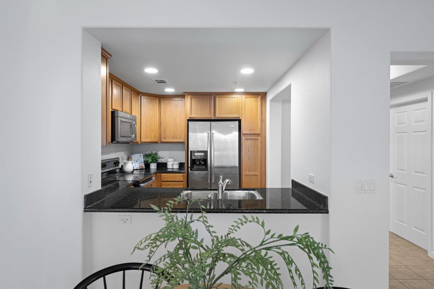 Detail Gallery Image 9 of 21 For 809 Auzerais Ave #356,  San Jose,  CA 95126 - 1 Beds | 1 Baths