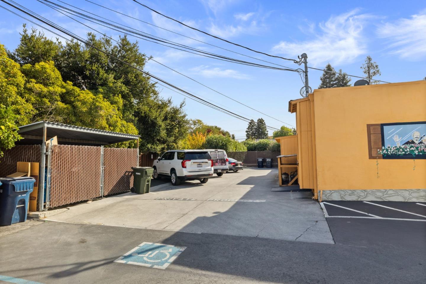 Detail Gallery Image 11 of 23 For 2249 Grant Rd, Los Altos,  CA 94024 - – Beds | – Baths