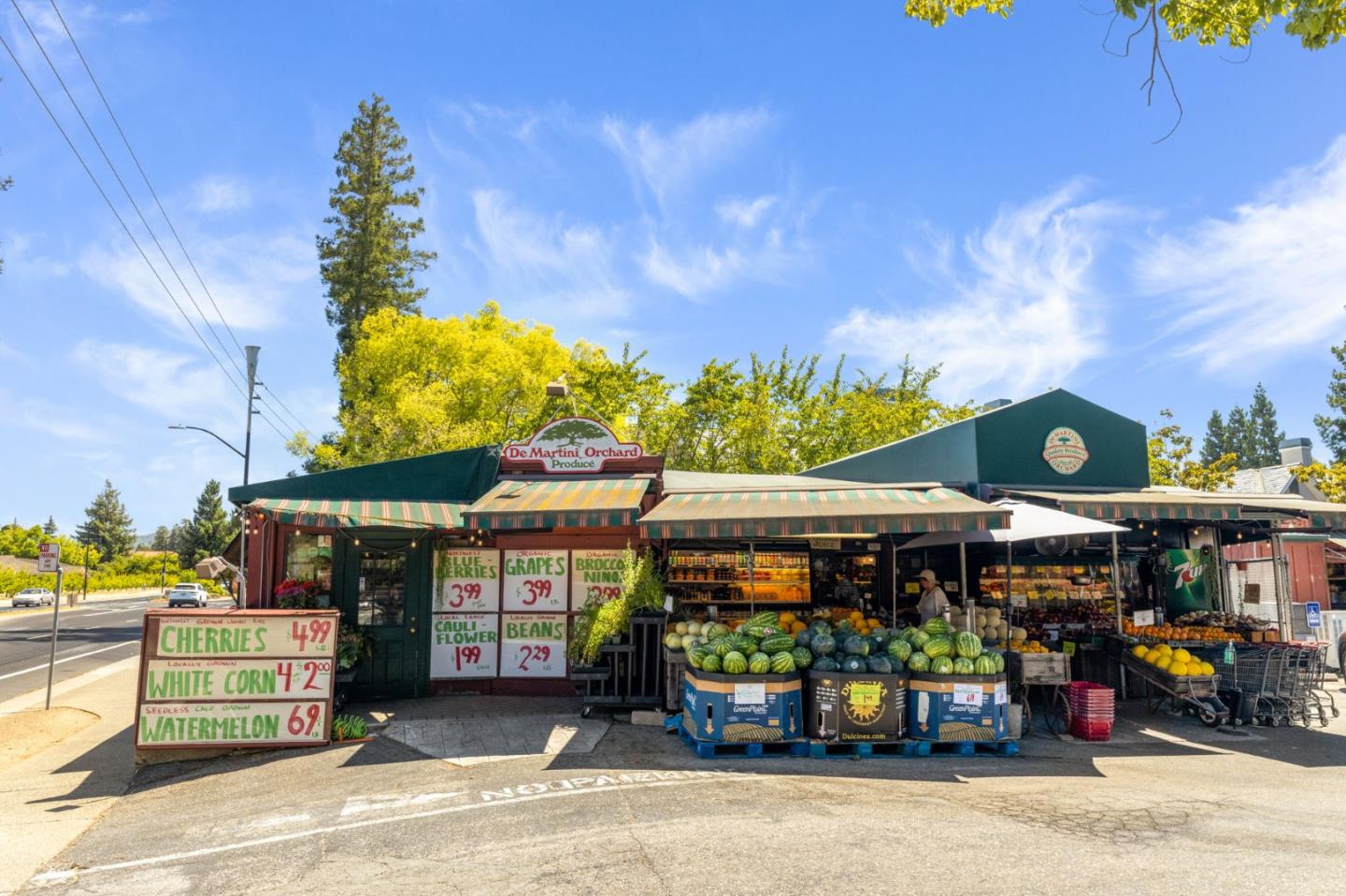 Detail Gallery Image 20 of 23 For 2249 Grant Rd, Los Altos,  CA 94024 - – Beds | – Baths