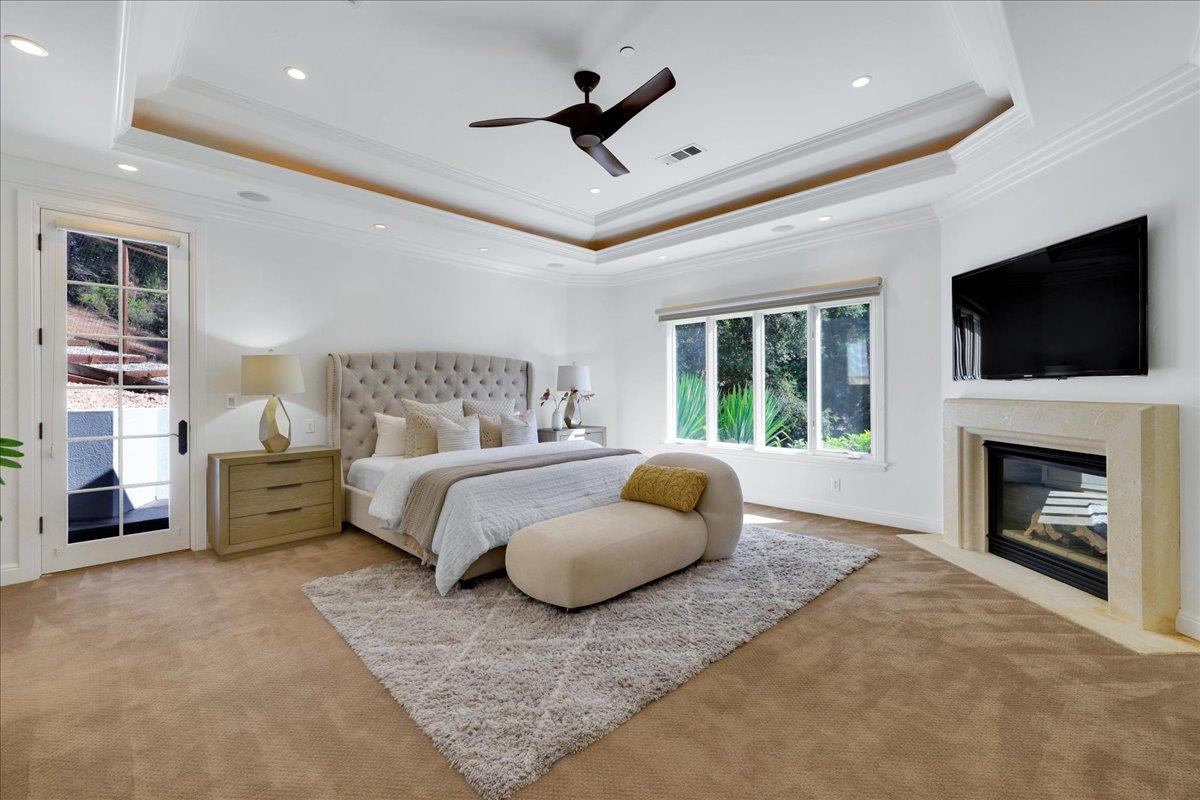 Detail Gallery Image 42 of 90 For 13824 Moon Ln, Los Altos Hills,  CA 94022 - 5 Beds | 5/2 Baths