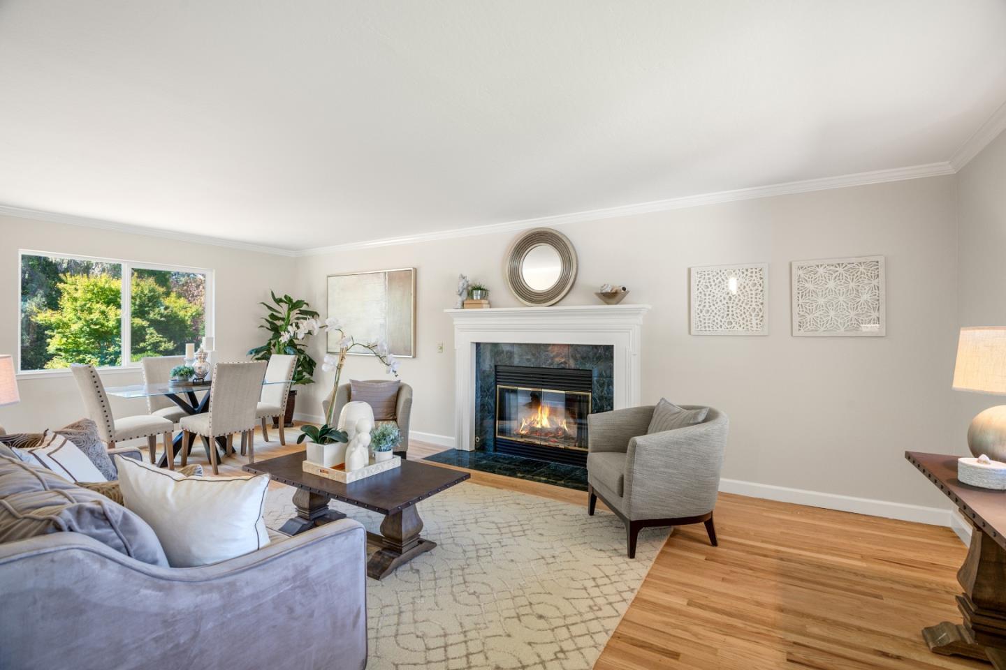 Detail Gallery Image 5 of 41 For 1637 Hyde Dr, Los Gatos,  CA 95032 - 5 Beds | 2/1 Baths