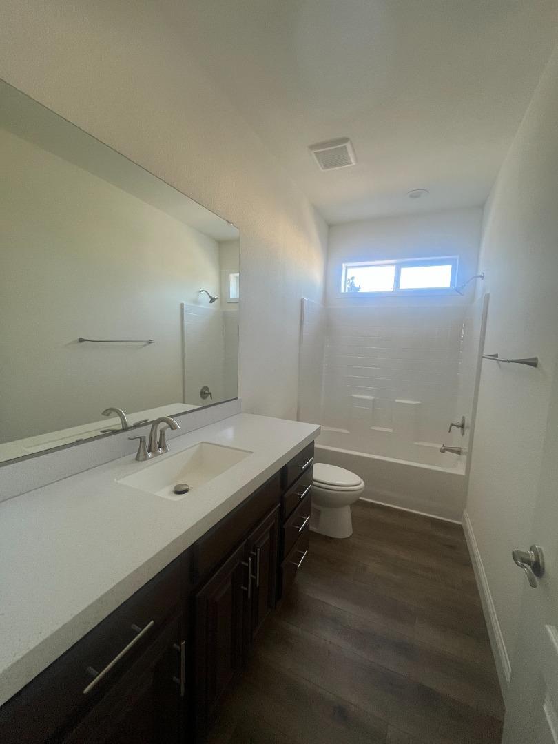 Detail Gallery Image 4 of 13 For 191 E El Camino Real #194,  Mountain View,  CA 94040 - 2 Beds | 1 Baths