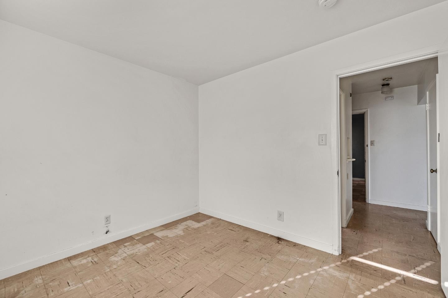 Detail Gallery Image 11 of 31 For 3001 San Bruno Ave, San Francisco,  CA 94134 - – Beds | – Baths