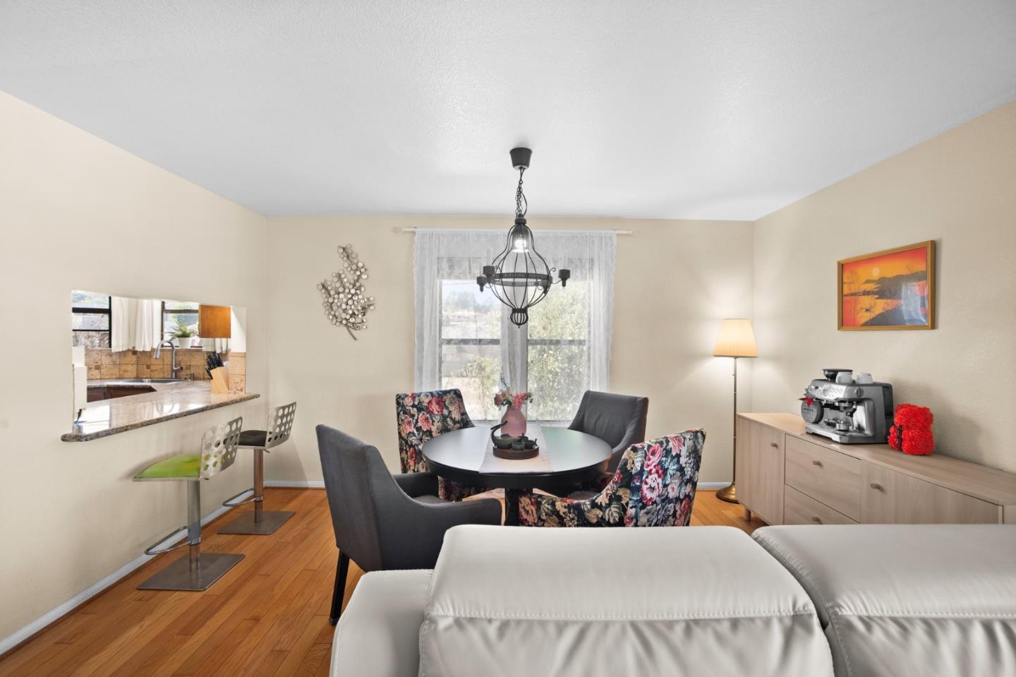 Detail Gallery Image 10 of 27 For 485 87th St #1,  Daly City,  CA 94015 - 2 Beds | 2 Baths