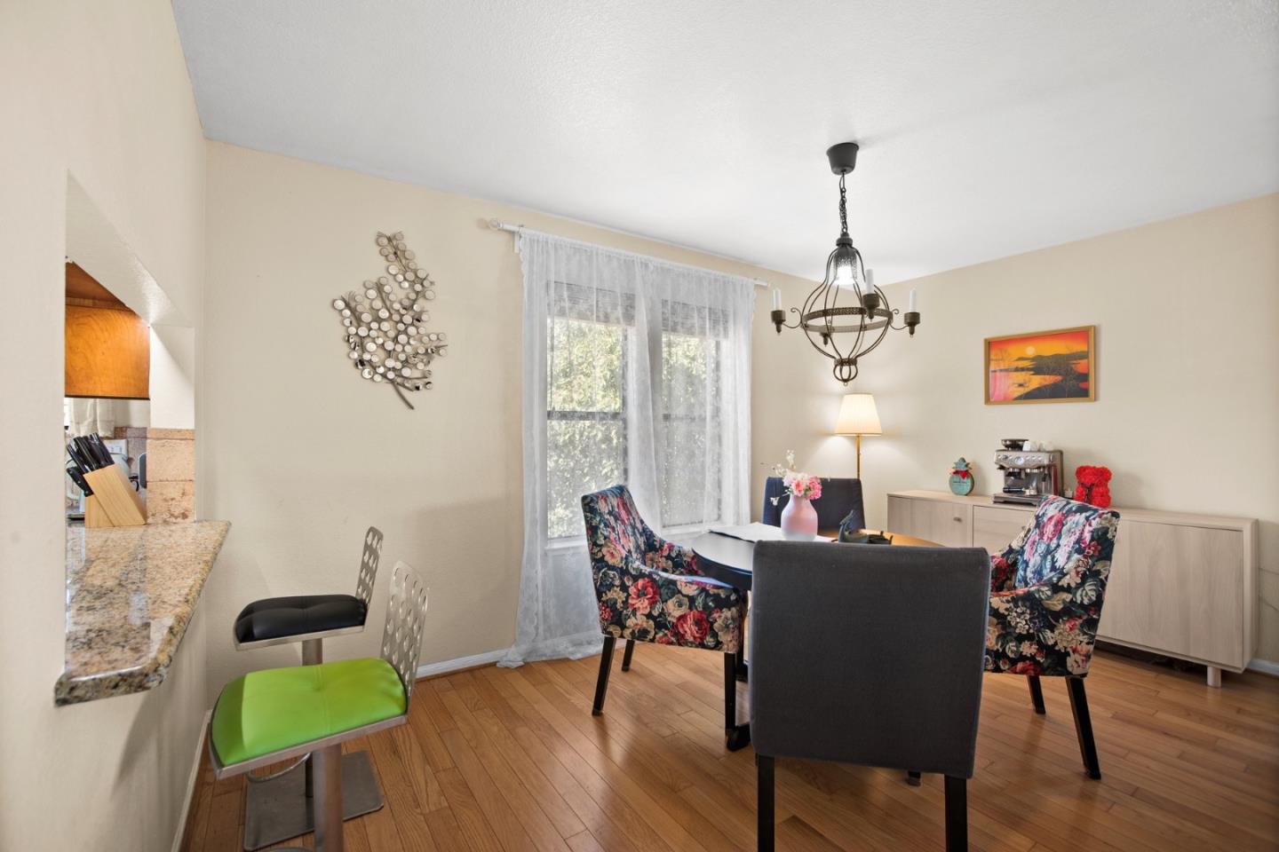 Detail Gallery Image 12 of 27 For 485 87th St #1,  Daly City,  CA 94015 - 2 Beds | 2 Baths