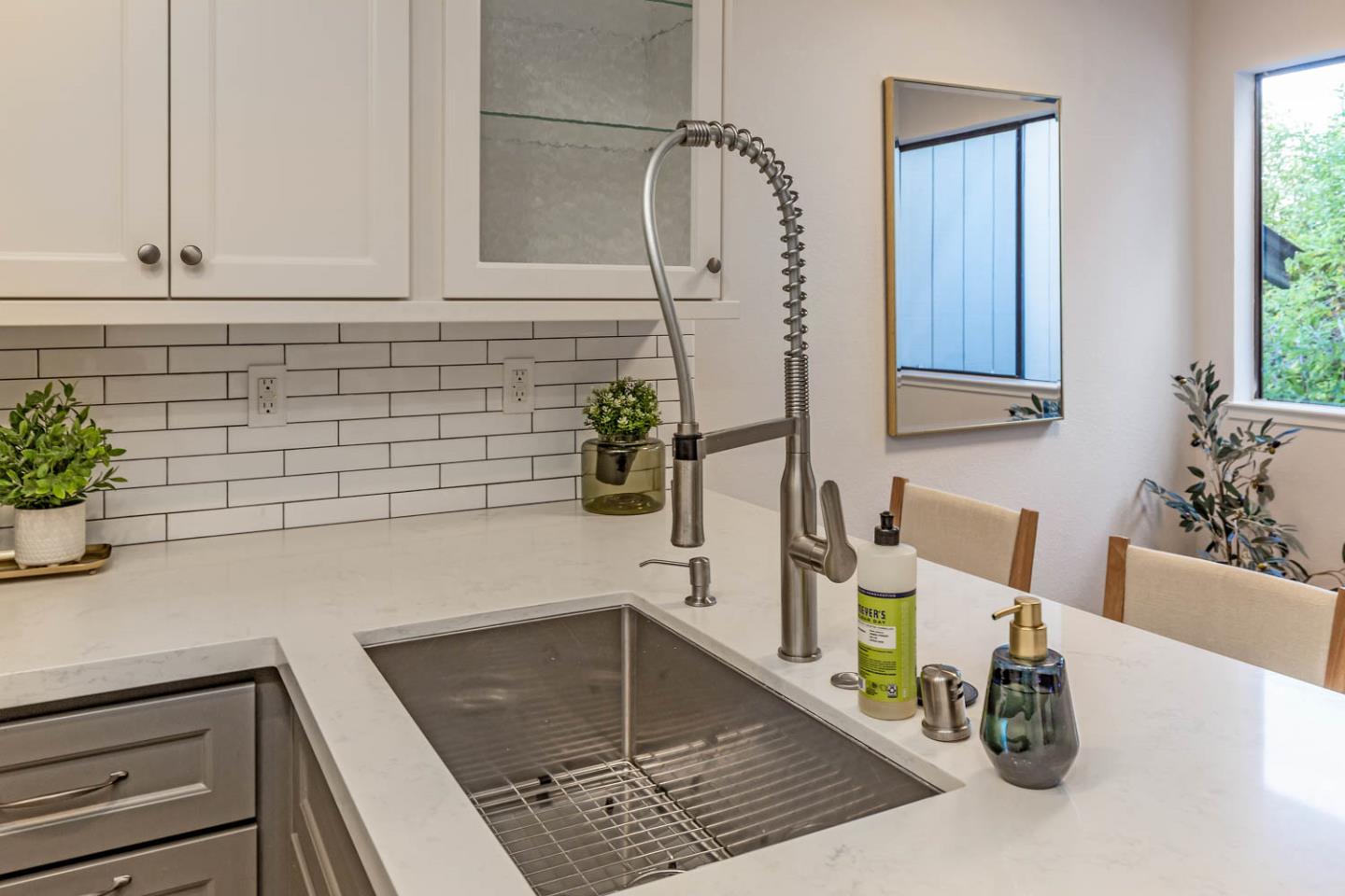 Detail Gallery Image 8 of 22 For 217 Ada Ave #9,  Mountain View,  CA 94043 - 2 Beds | 2 Baths