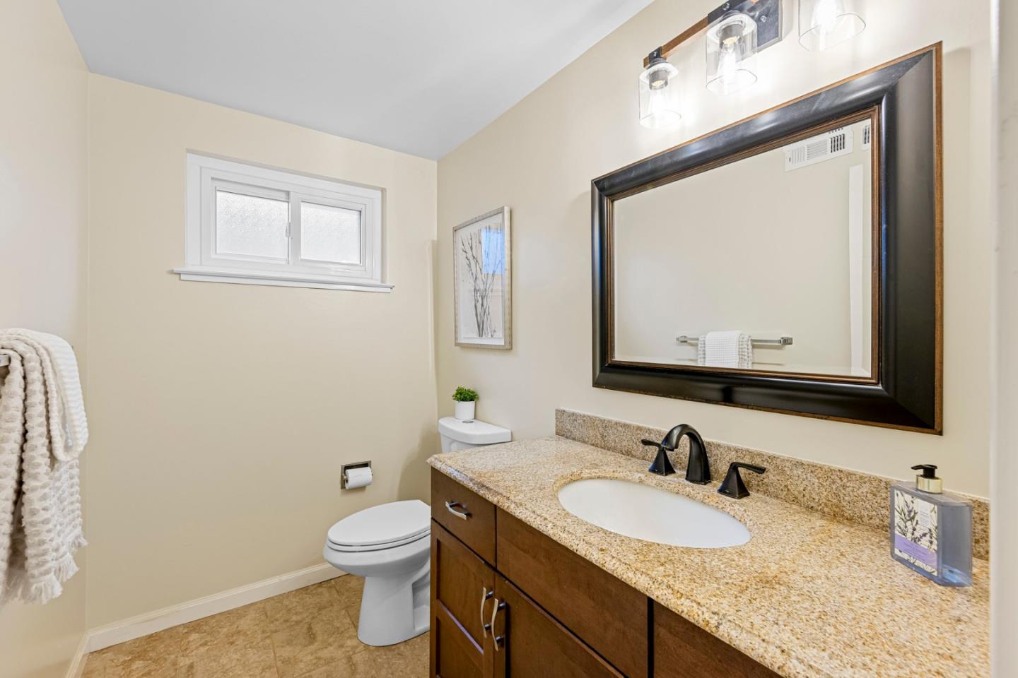 Detail Gallery Image 24 of 48 For 5028 Edenview Dr, San Jose,  CA 95111 - 3 Beds | 2/1 Baths