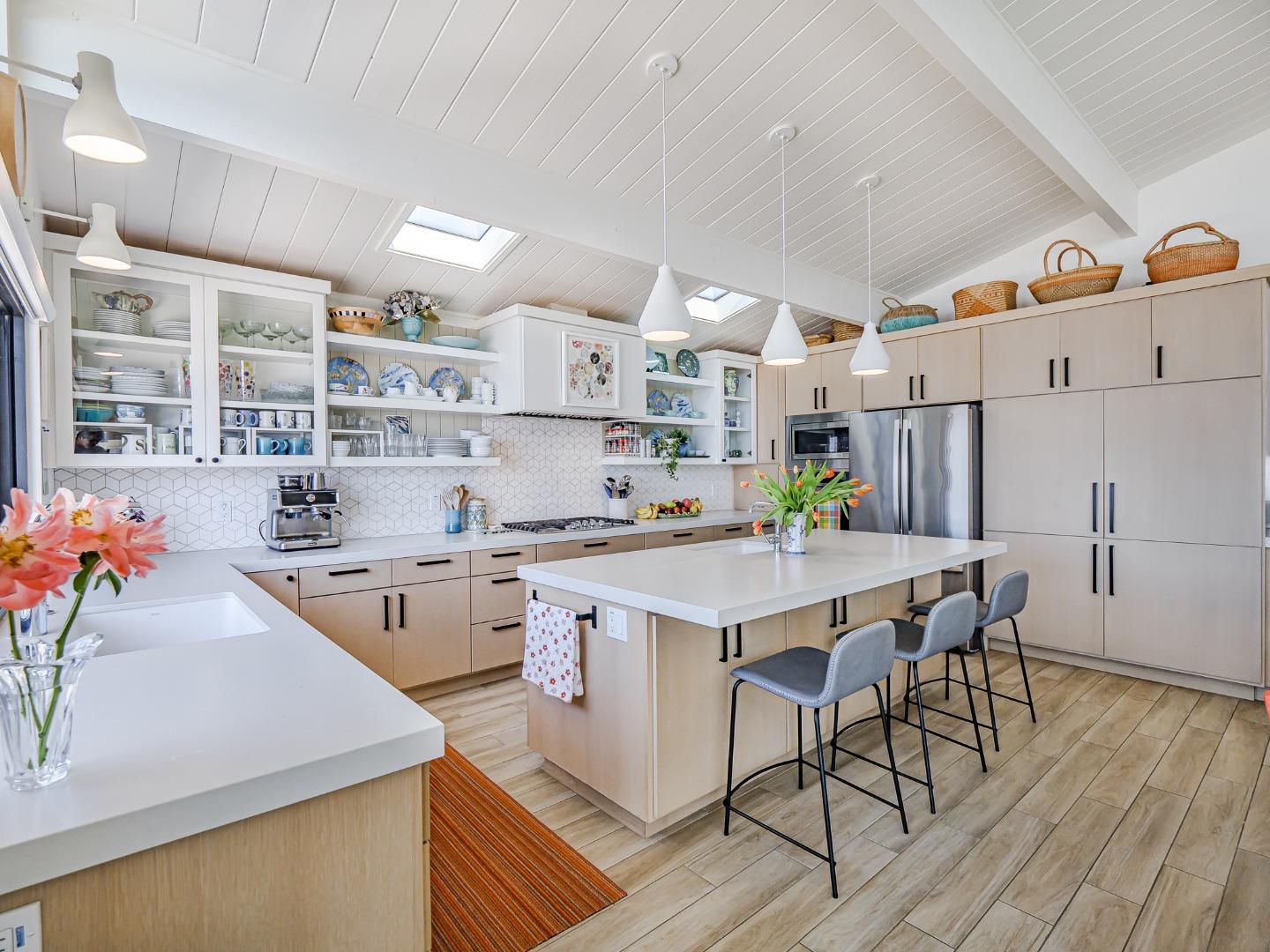 Detail Gallery Image 21 of 97 For 249 via Concha, Aptos,  CA 95003 - 3 Beds | 3/1 Baths