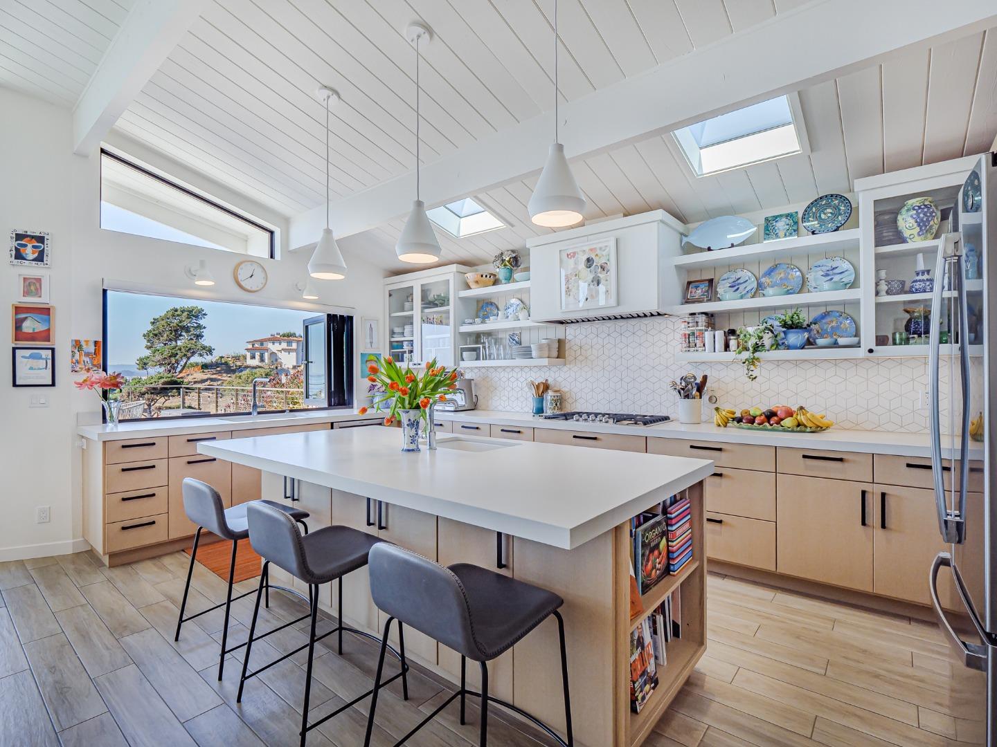 Detail Gallery Image 23 of 97 For 249 via Concha, Aptos,  CA 95003 - 3 Beds | 3/1 Baths