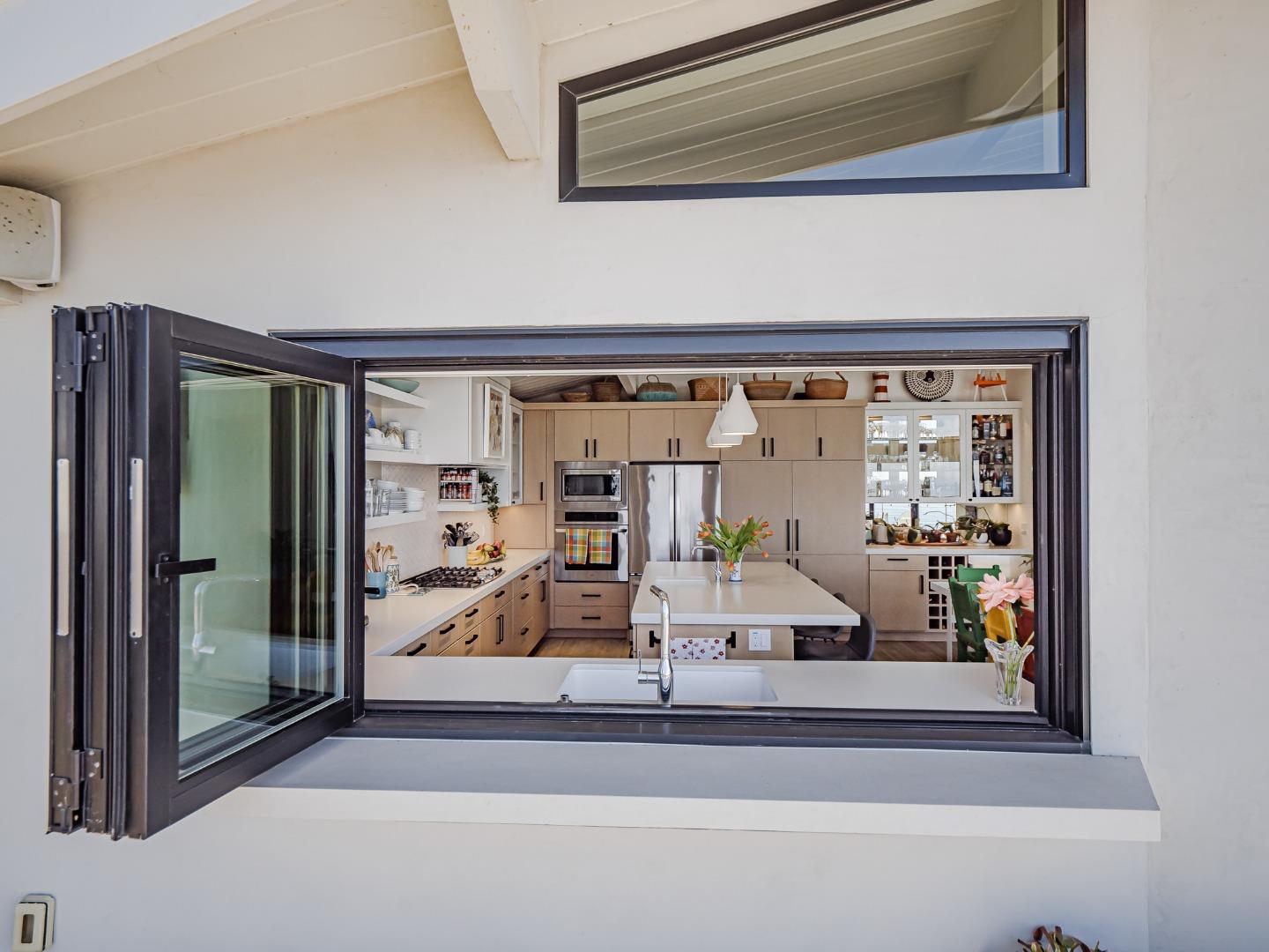 Detail Gallery Image 28 of 97 For 249 via Concha, Aptos,  CA 95003 - 3 Beds | 3/1 Baths